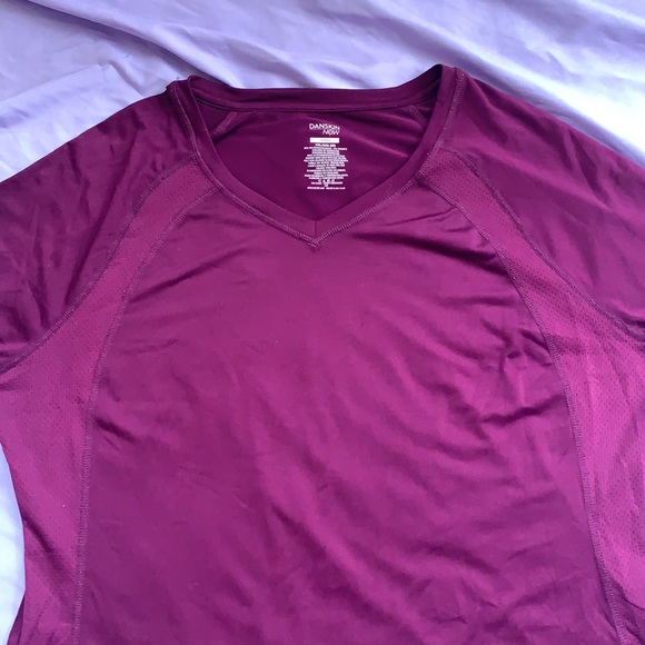 Active Top - Picture 2 of 4